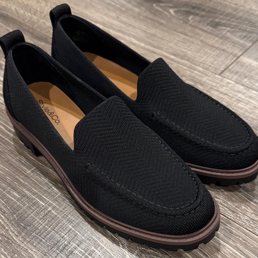 Style & Co. Black Textured Loafers size 7 woman